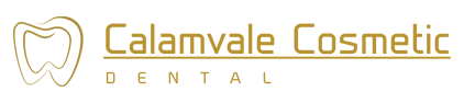 Calamvale Cosmetic Dental 品牌標識