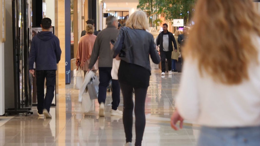 墨爾本Chadstone購物中心內的行人